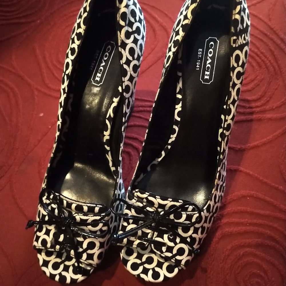 Coach peep toe pump